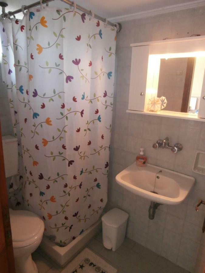 Billy'S Amoudi Apartments Ngoại thất bức ảnh